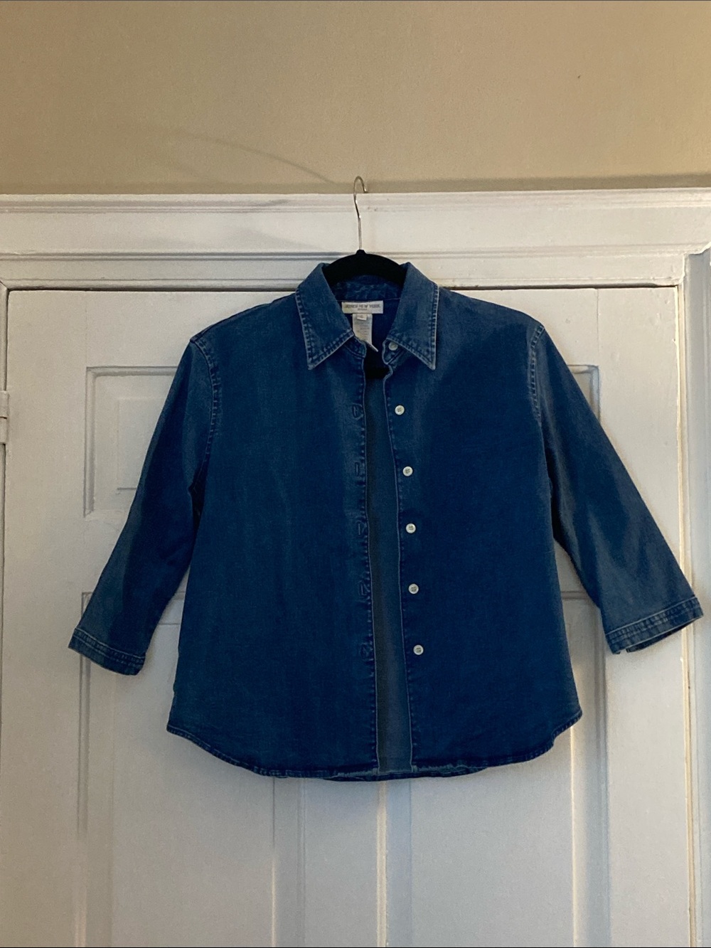 Jones New York Sport Women Dark Blue Denim Button-Down Shirt, Size 6